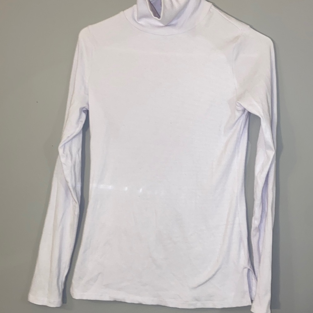 Long-sleeve ribbed turtle neck